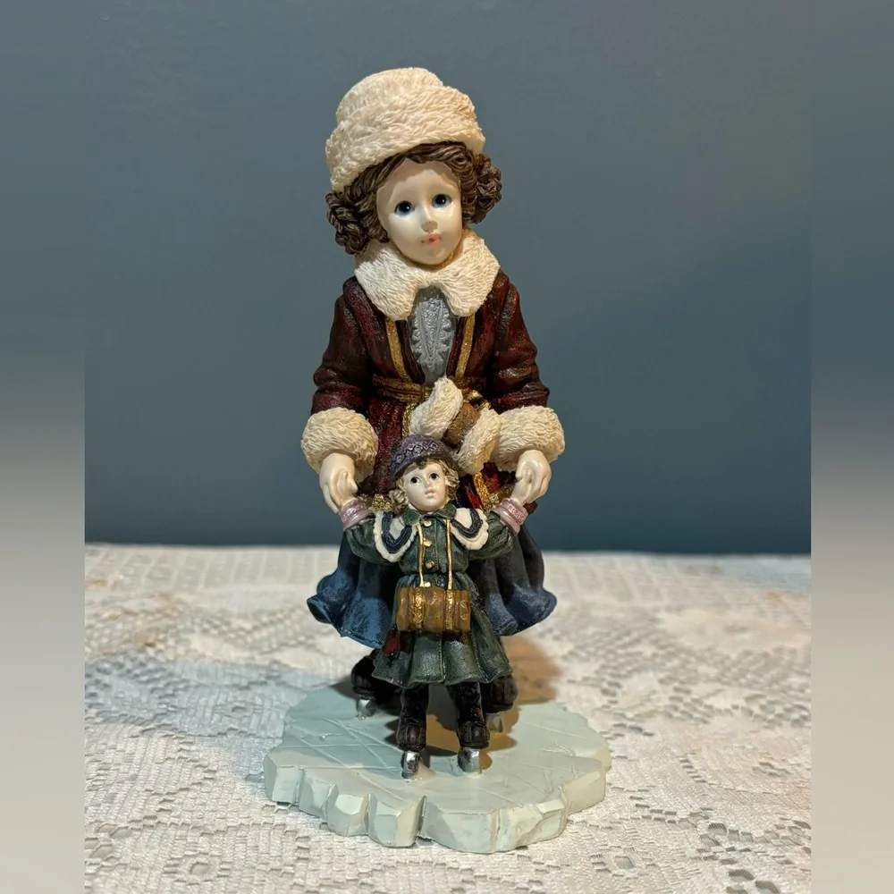 Boyds Bears Yesterdays' Child Dollstone Kristi w/ Nicole Skaters Waltz.